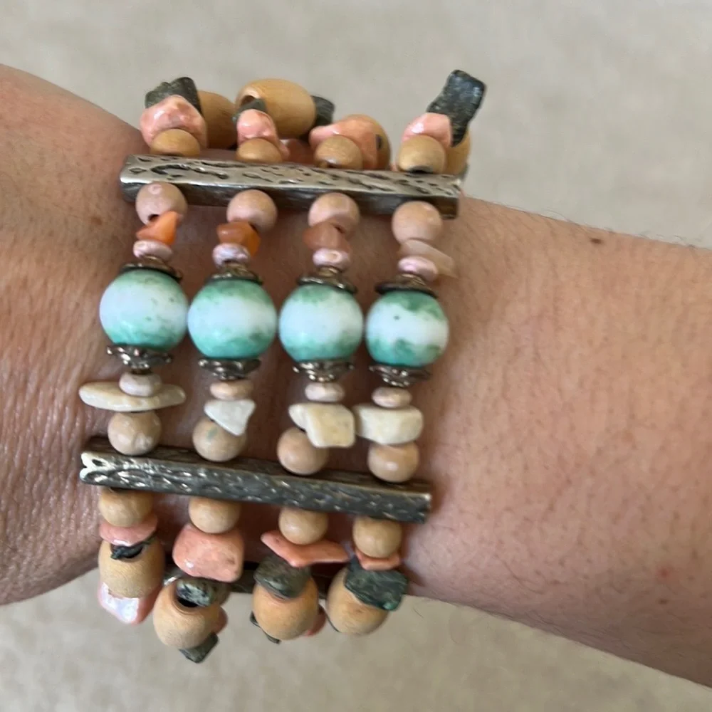 Bracelet. - Picture 1 of 3